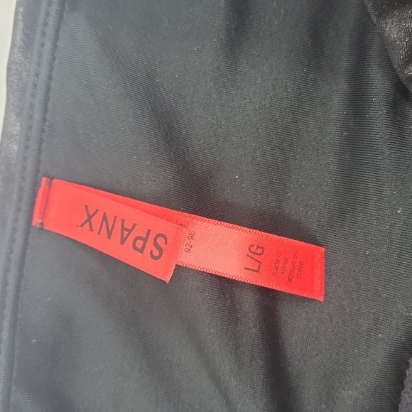 SPANX Faux Leather Leggings Size Large - Picture 6 of 6